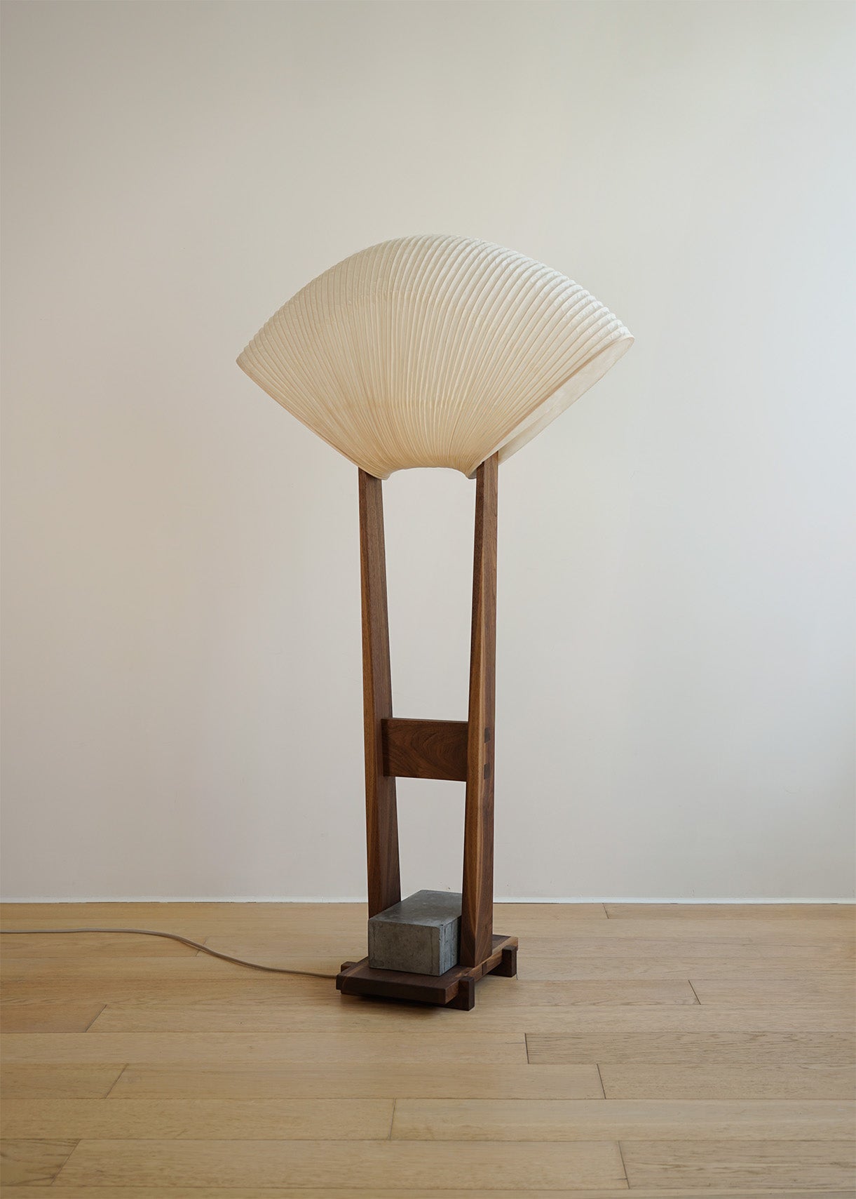 Relic I Lamp